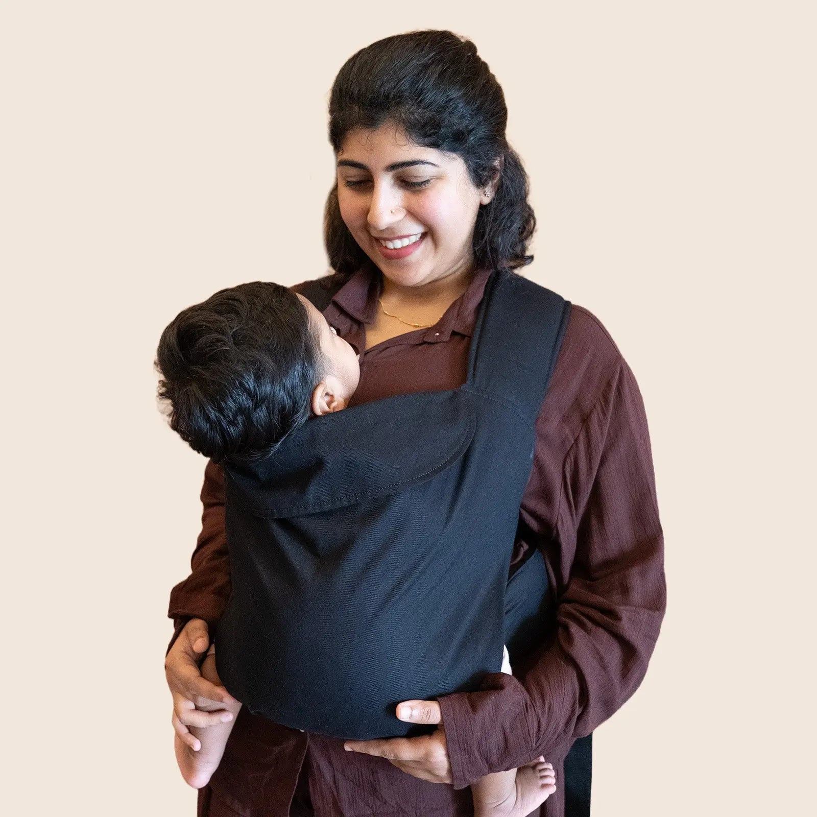 Snugs vs Other Brands: The Best Baby Sling for Toddlers in India