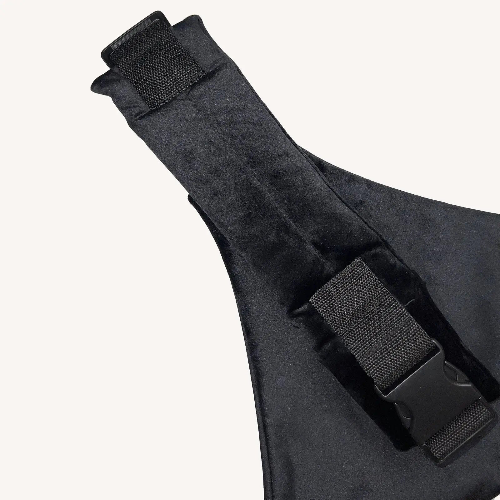 Snugs - Jet Black - Child Carrier