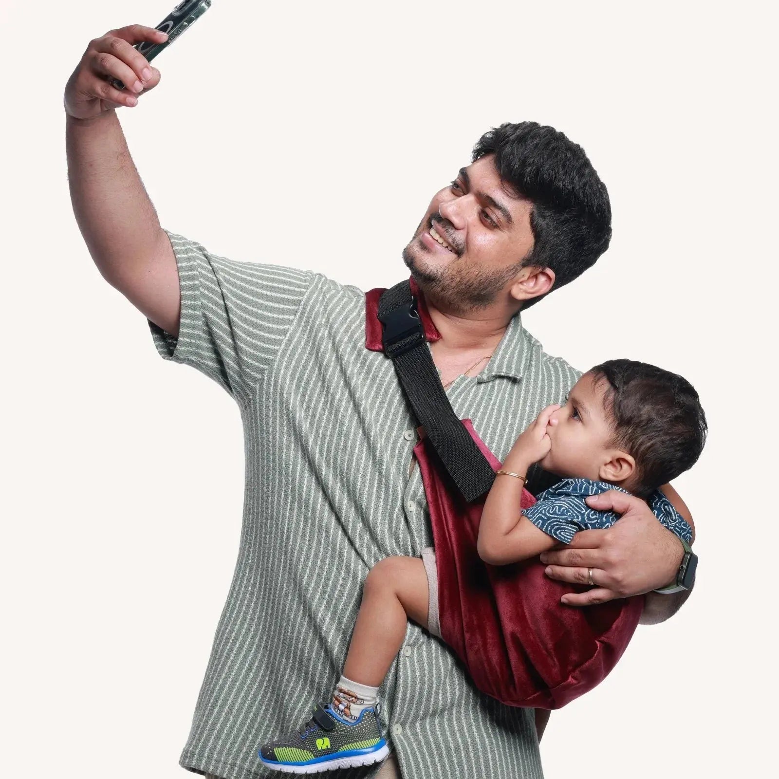 Snugs vs Other Brands: Best Baby Sling for Toddlers in India